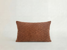 Charger l'image dans la galerie, Piper Cushion
